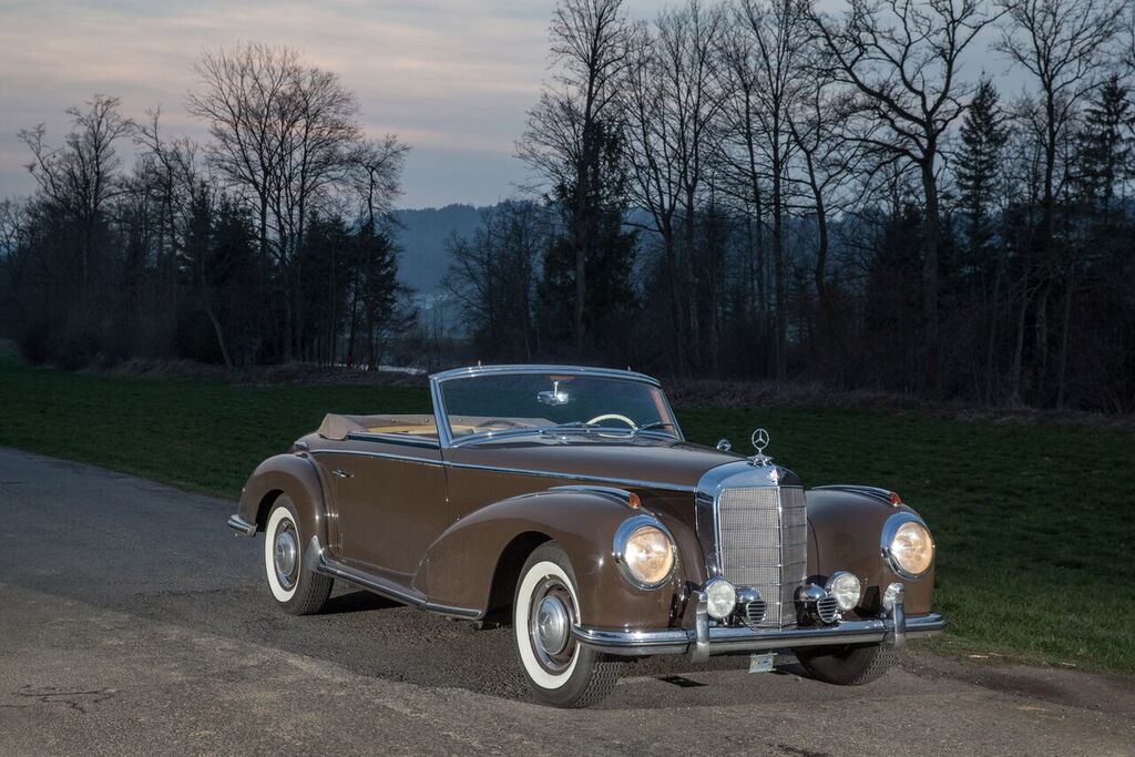 Mercedes-Benz 300S Roadster